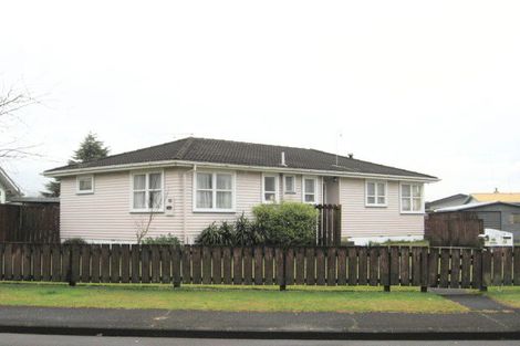 Photo of property in 10 Mcentee Street, Papakura, 2110