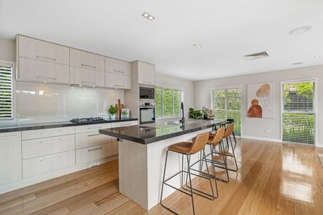 Photo of property in 5 Mural Place, Greenhithe, Auckland, 0632
