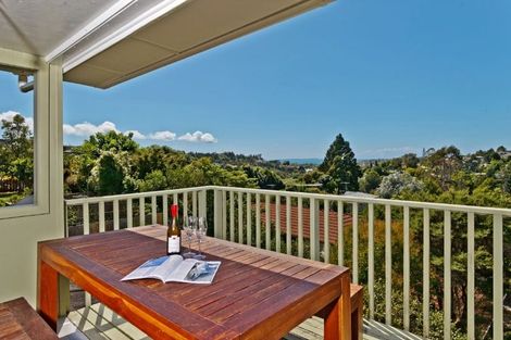 Photo of property in 2 Corric Hill, Torbay, Auckland, 0630
