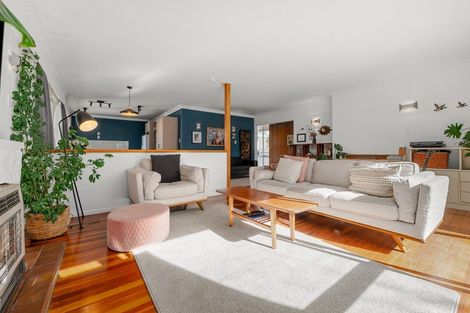 Photo of property in 37 Sandwich Road, St Andrews, Hamilton, 3200