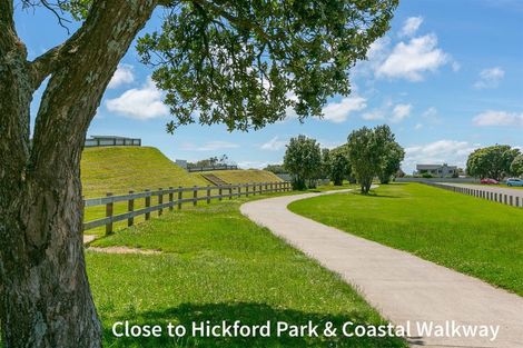 Photo of property in 15 Camellia Avenue, Bell Block, New Plymouth, 4312