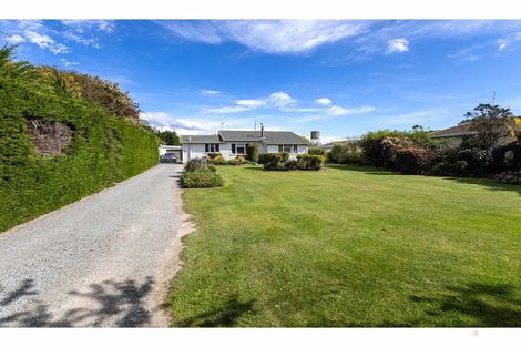 Photo of property in 14 Waimate Highway, Saint Andrews, 7988