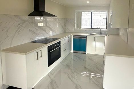 Photo of property in 1 Heathberry Close, Papatoetoe, Auckland, 2025
