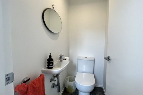 Photo of property in 2 Pohutukawa Avenue, Red Beach, 0932