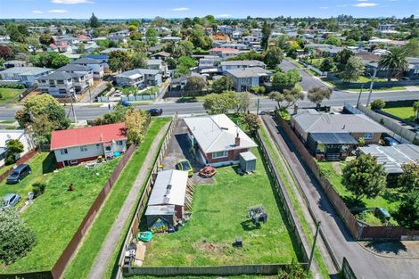 Photo of property in 39 Christmas Road, Manurewa, Auckland, 2102