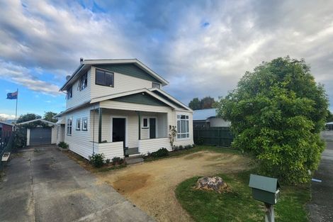 Photo of property in 8 Chelwood Street, Takaro, Palmerston North, 4412