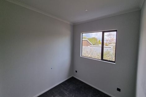 Photo of property in 425f Great South Road, Opaheke, 2113