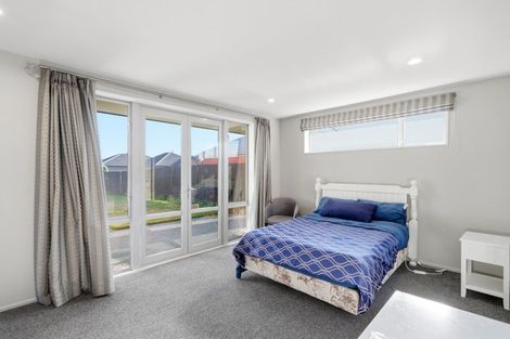 Photo of property in 6 Burbank Drive, Aidanfield, Christchurch, 8025