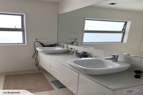 Photo of property in 10 Waterloo Road, Milford, Auckland, 0620