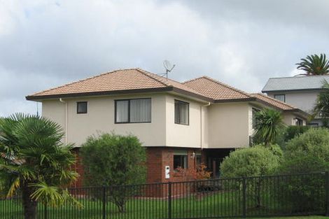 Photo of property in 1 San Pablo Way, Henderson, Auckland, 0612