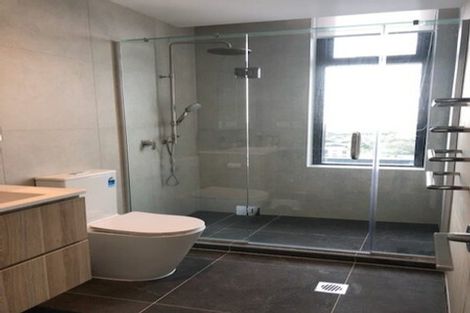 Photo of property in 1 Buscomb Avenue, Henderson, Auckland, 0610