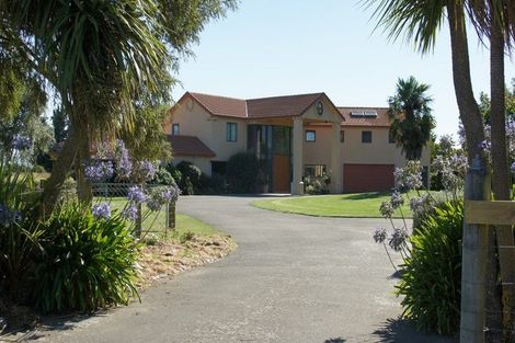 Photo of property in 2817 West Coast Road, Kirwee, Darfield, 7571