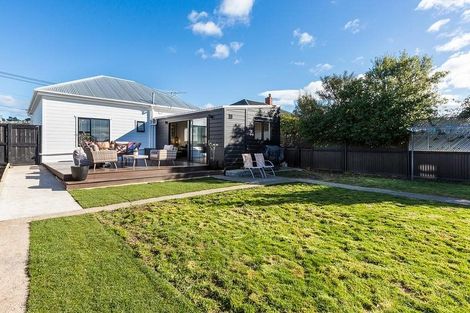 Photo of property in 15 Plunket Street, Saint Kilda, Dunedin, 9012