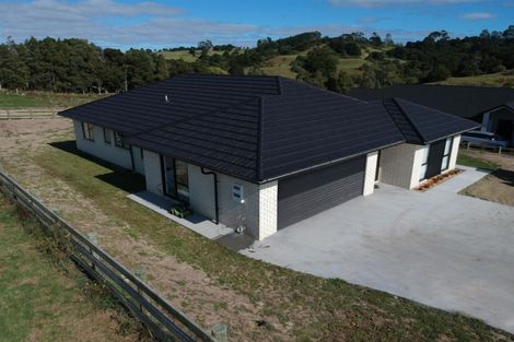 Photo of property in 23 Calla Street, Maungaturoto, 0520