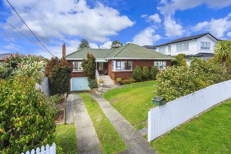 Photo of property in 1 Roseberry Avenue, Birkenhead, Auckland, 0626