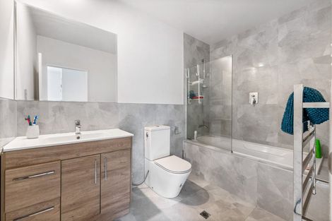 Photo of property in 4b Ahunga Road, Karaka, Papakura, 2113