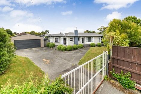 Photo of property in 18 Woburn Place, Takaro, Palmerston North, 4412
