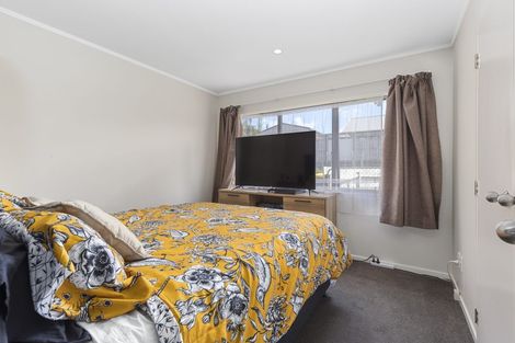 Photo of property in 1/28 Christmas Road, Manurewa, Auckland, 2102