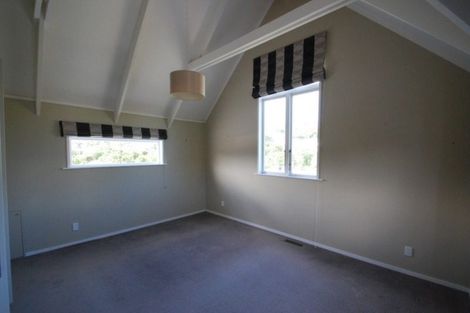 Photo of property in 41 Farm Road, Northland, Wellington, 6012