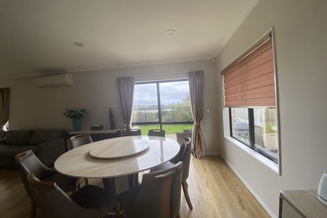 Photo of property in 9 Iwinuku Court, Wattle Downs, Auckland, 2103
