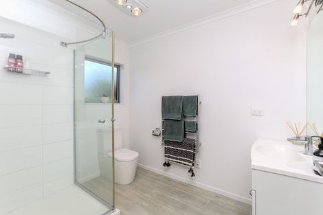 Photo of property in 67 Karamea Street, Whalers Gate, New Plymouth, 4310