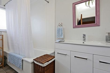 Photo of property in 707 Avenue Road East, Parkvale, Hastings, 4122