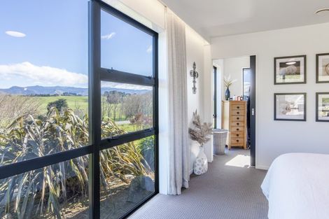 Photo of property in 14 Centre Road, Matamau, Dannevirke, 4977