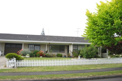 Photo of property in 5 Reidy Place, Pukekohe, 2120