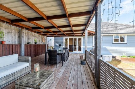 Photo of property in 54 Don Buck Road, Massey, Auckland, 0614