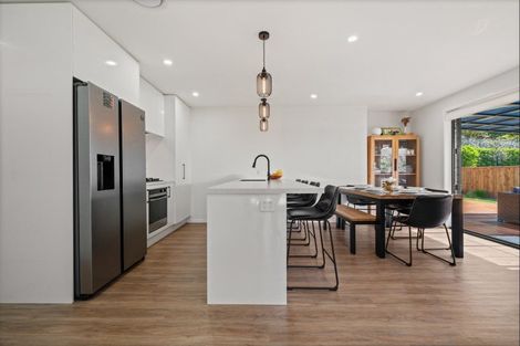 Photo of property in 21c Garrett Drive, Whalers Gate, New Plymouth, 4310