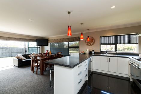 Photo of property in 63d James Line, Kelvin Grove, Palmerston North, 4414