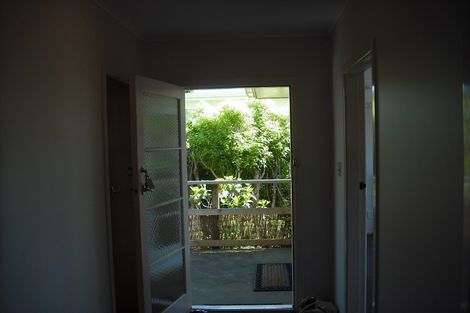 Photo of property in 19a Huntingdon Street, Northland, Wellington, 6012