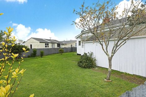 Photo of property in 15 Burton Avenue, Whanganui East, Whanganui, 4500