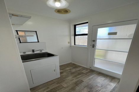 Photo of property in 65 Astley Avenue, New Lynn, Auckland, 0600