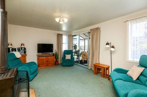 Photo of property in 1/5 Waimea Street, Westown, New Plymouth, 4310