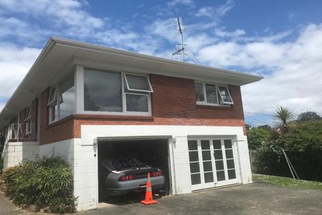 Photo of property in 4/109 Ocean View Road, Hillcrest, Auckland, 0627