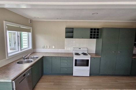 Photo of property in 33 Withers Road, Glen Eden, Auckland, 0602