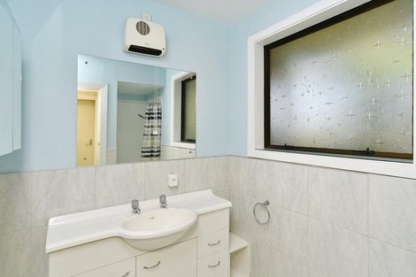 Photo of property in 4/17 Bond Street, Waltham, Christchurch, 8023