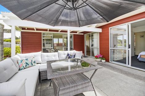 Photo of property in 23 Faram Place, Massey, Auckland, 0614