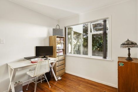 Photo of property in 139u7 Queens Drive, Lyall Bay, Wellington, 6022