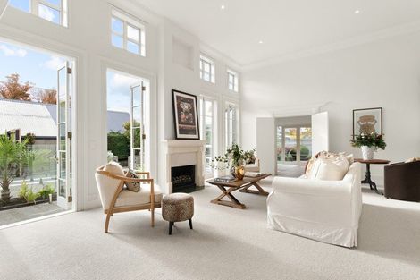 Photo of property in 17 Allister Avenue, Merivale, Christchurch, 8014
