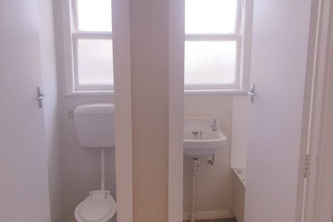 Photo of property in 2/14 Cornwall Road, Taradale, Napier, 4112