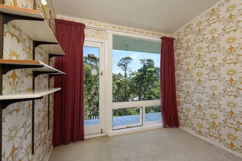 Photo of property in 42 Versailles Street, Karori, Wellington, 6012