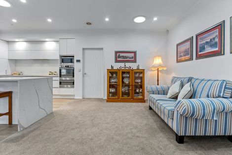 Photo of property in 5 Sophia Place, Karaka, Papakura, 2113