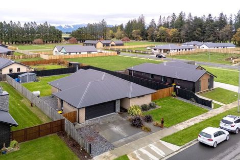 Photo of property in 25 Memorial Crescent, Methven, 7730