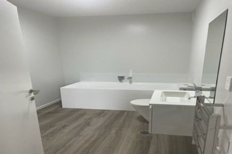 Photo of property in 16 Kopua Place, Whitby, Porirua, 5024