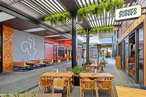 Photo of property in 28 Balmacewen Place, Mount Maunganui, 3116