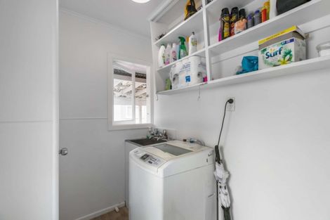 Photo of property in 15 Gee Place, Mangere East, Auckland, 2022