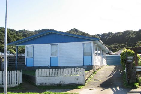 Photo of property in 18 Kumeroa Grove, Wainuiomata, Lower Hutt, 5014