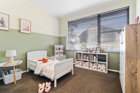 Photo of property in 2/62 Salisbury Road, Birkdale, Auckland, 0626